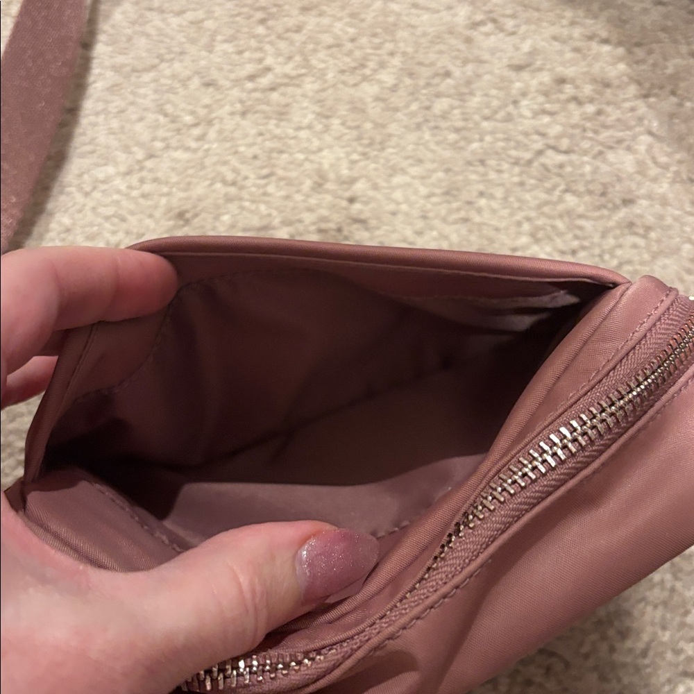 Lululemon everywhere crossbody bag- rose color/rose gold hardware - Picture 7 of 7